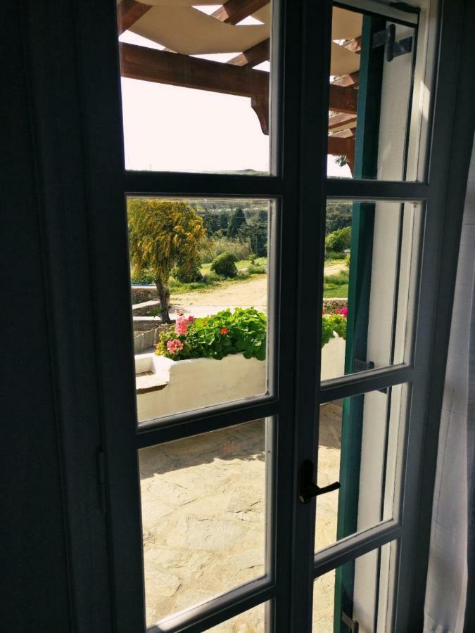 Laggades Relaxing House Villa Tinos ภายนอก รูปภาพ